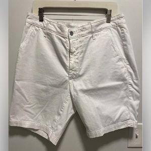 AG WHITE MENS SHORTS 34 $195